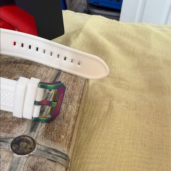 Invicta Multicolor Limited Edition Watch - Picture 4 of 5